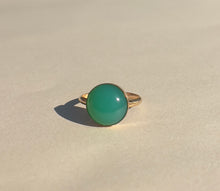 Load image into Gallery viewer, Green Round Chrysoprase Chalcedony Gold Ring